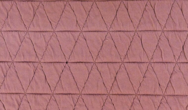 Matelasse - Uni Triangle Quilted - Oudroze