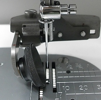 Janome 9mm - HD Roller Voet