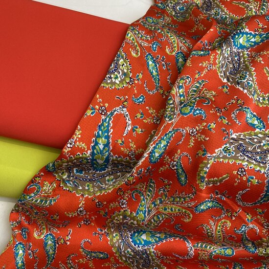 Bubble Satijn - Paisley - Rood