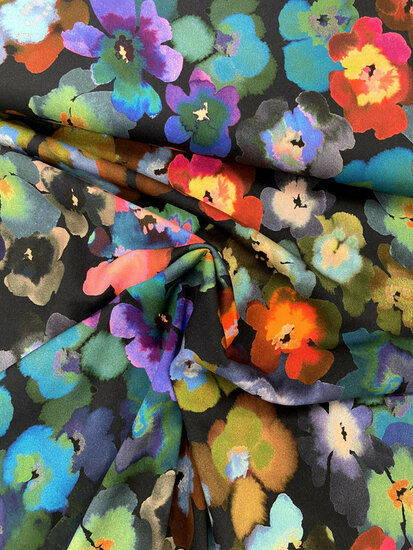 Viscose Stretch - Lake Flowers - Navy