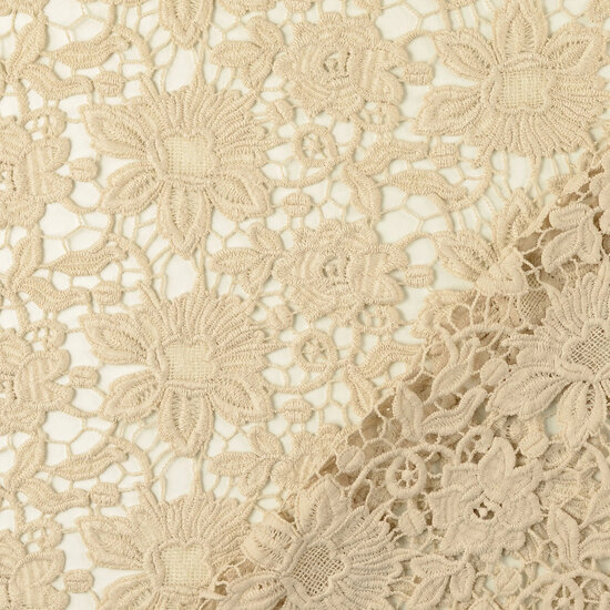 Kant - Embroidery Flowers - Natural