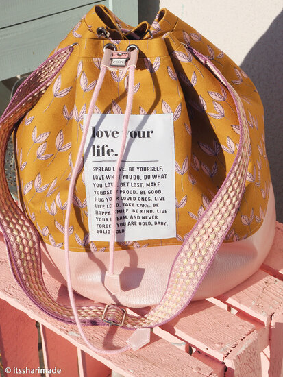 Canvas - Dancing Leaves - Oker