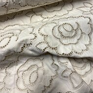 Jeans - Geborduurde Bloemen - Ecru