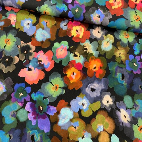 Viscose Stretch - Lake Flowers - Navy Viscose Stretch - Lake Flowers - Navy